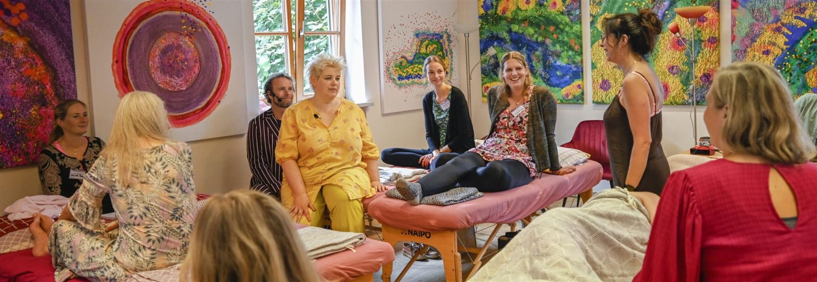 Seminarteilnehmende bei einem Präsenzwochenende von Mindstream Mentoring